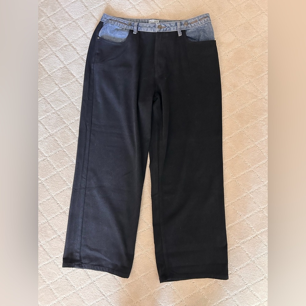 Moon River Two-Tone Jeans - Blue and Black